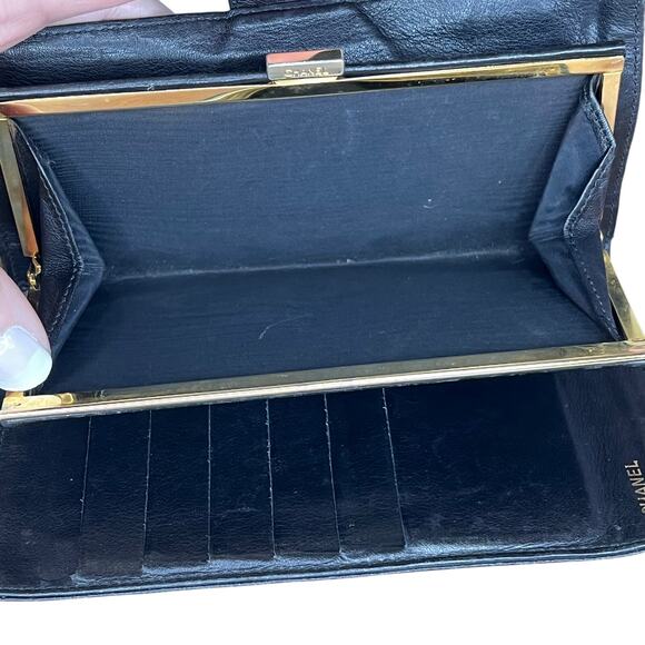 Chanel Black Caviar Long Wallet with kiss lock. - Picture 12 of 16